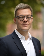 Dr. Gunnar Franck
