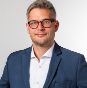 Dr. Stefan Greif