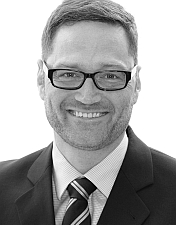 Dr. Philipp Willer