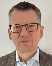 Dr. Hendrik Hansen