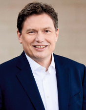 Dr. Ilya Nickelt